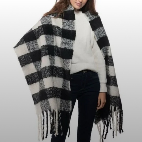INC Womens Plaid Buffalo Check Wrap Blanket Scarf Black And White One Size NWT - Picture 1 of 6